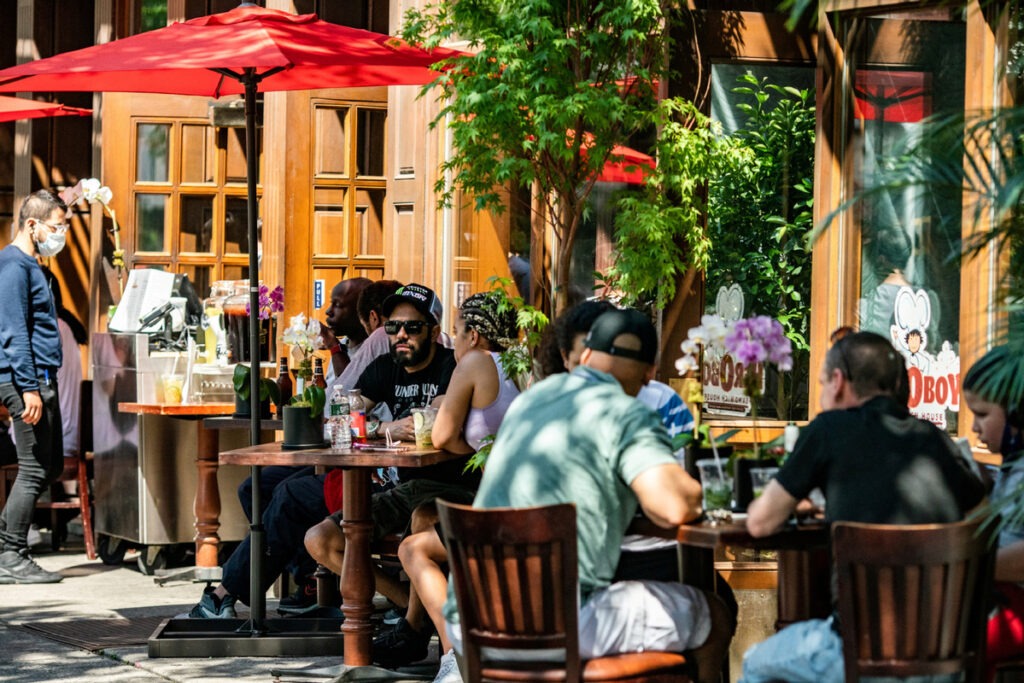 5. How to choose durable outdoor furniture