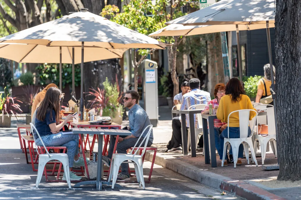 How To Choose Durable Outdoor Furniture Zp Seating
