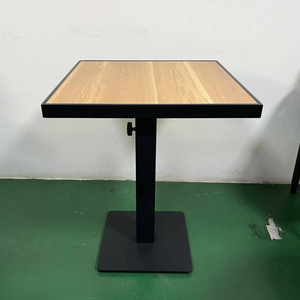 Commercial Café Hpl Table With Oak Finish